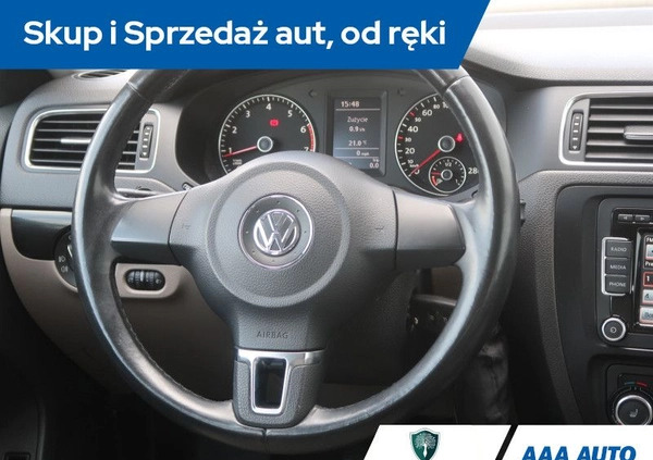 Volkswagen Jetta cena 36000 przebieg: 98237, rok produkcji 2012 z Bojanowo małe 121